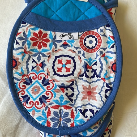 NWT Fiesta Puppet Mitt Pot Holder Oven Mitt Set Floral Print hot cold cotton - Picture 5 of 9